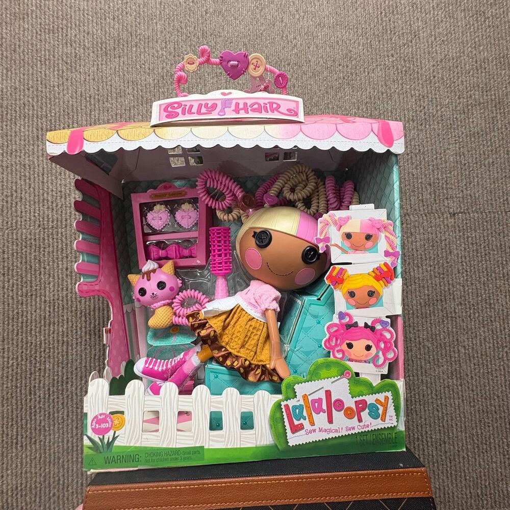 New in Box Lalaloopsy Silly Hair Doll Scoops Waffle Cone Pet Cat